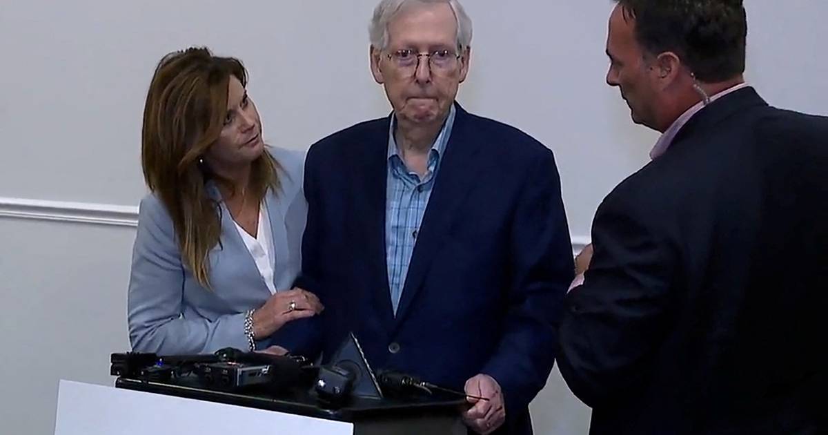 Republican senator (81) ‘froze’ again during press conference |  Abroad