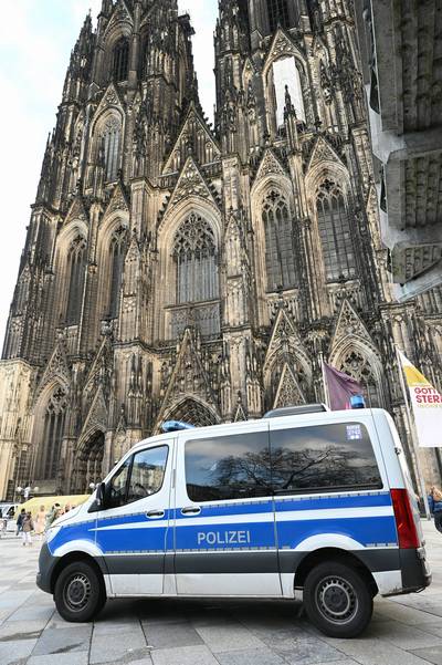 La police allemande arrête trois personnes en lien avec un projet d’attentat à Cologne