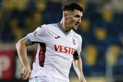 Daags na transfer knokt hij zich al in de harten: Meunier met assist in slotseconden meteen belangrijk voor Trabzonspor