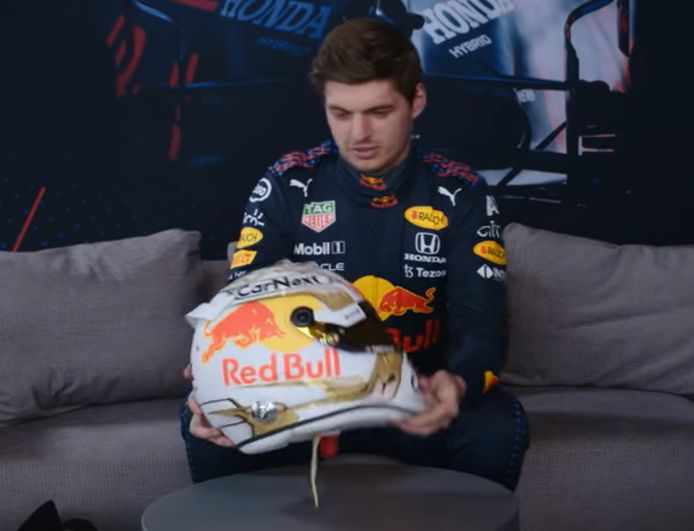 De nieuwe helm van Max Verstappen.
