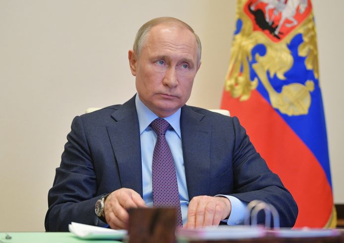 Russisch president Vladimir Poetin waarschuwt voor het gevaar van de bosbranden.