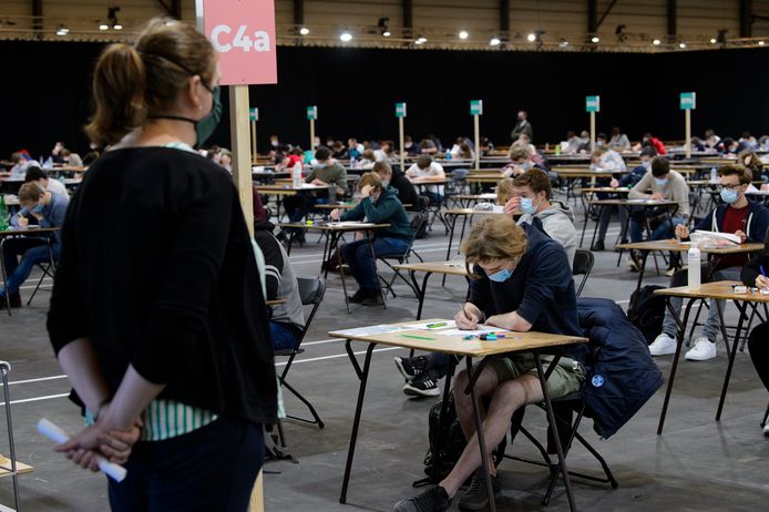 Beeld ter illustratie. Persmoment in het kader van de start van de examens in Flanders Expo.