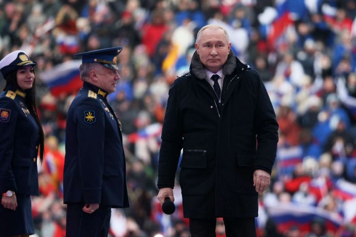 Poetin eerde vandaag de Russische soldaten tijdens een grootschalig patriottisch concert in Moskou.