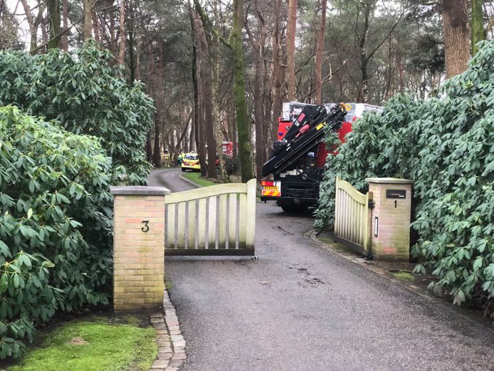 De hulpdiensten rukten massaal uit voor het arbeidsongeluk in Nijkerk.