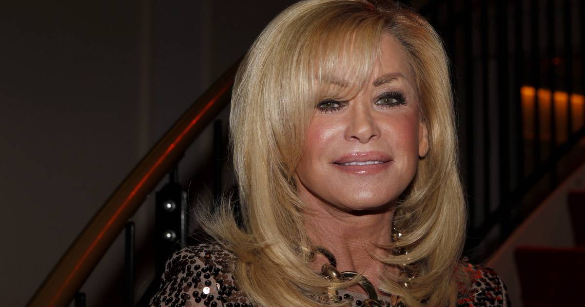 Connie stelt huwelijk uit om zieke Hans Breukhoven Show AD.nl