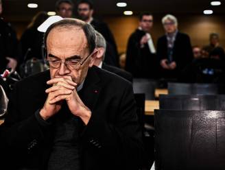 Franse priester Bernard Preynat afgezet na beschuldigingen van pedofilie