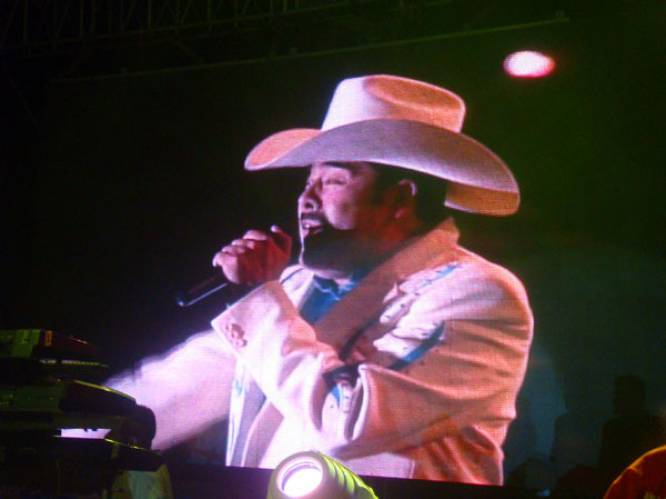 Mexicaanse zanger El Shaka vermoord net nadat hij zijn dood ontkent