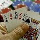 Gerecht waarschuwt  voor illegale pokerspelen