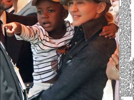 Madonna cherche à adopter au Nigeria
