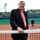 Piet van Eijsden (1936-2021): de eerste tennisheld van Nederland, en een ‘gezellige boef’