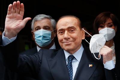 “Silvio Berlusconi stapt uit presidentsrace”
