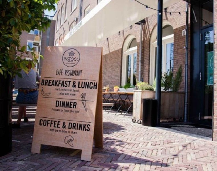 null Beeld Restaurant Instock