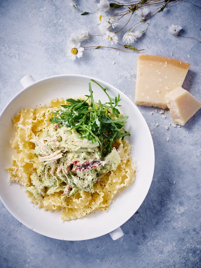 Lintpasta met pulled chickensaus van Sonja Peeters