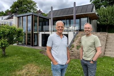 Dijkhuisje werd een luxe bungalow met grandioos uitzicht: ‘We hebben het blind gekocht’
