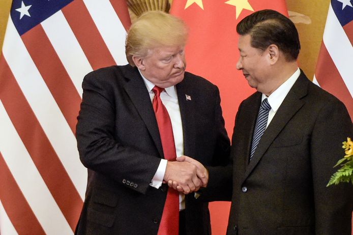 Donald Trump met Xi Jinping tijdens een ontmoeting vorig jaar.
