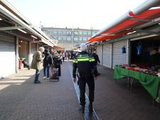Haagse markt per direct gesloten: ‘Waarom moet dat met zoveel machtsvertoon?