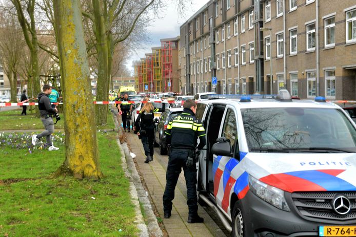 De melding van de schietpartij kwam tegen 16.40 uur binnen.