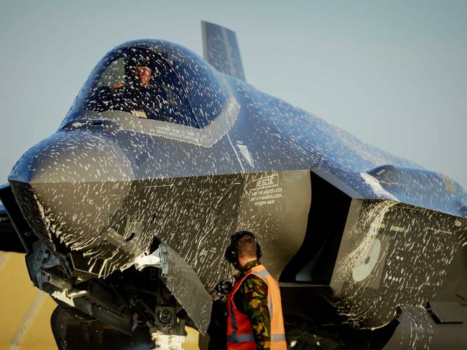 Komst eerste nieuwe Nederlandse gevechtsvliegtuig F-35 eindigt met een domper