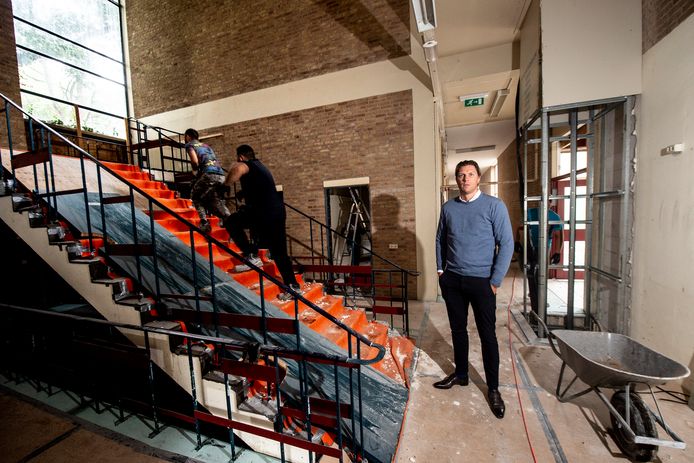 Terwijl zijn Cityside Apartments net is verkocht, is Bas Gregoor al weer bezig met het ombouwen van een nieuw project: de voormalige Fotovakschool in Apeldoorn.