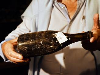 Wijnfles uit 1774 geveild voor meer dan 100.000 euro