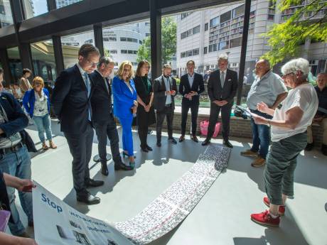 ‘Behandeling kwetsbare ouderen net zo’n groot schandaal als Groningen en toeslagenaffaire’