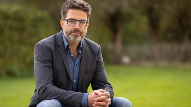 Heb jij vragen over de vierde coronagolf? Stel hier jouw vraag aan prof. Steven Van Gucht