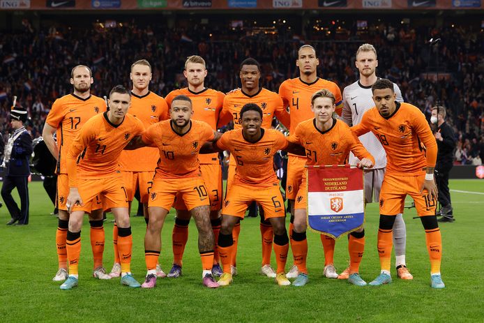 Oranje langs de meetlat na treffen met Duitsland: onvoldoendes voor  Koopmeiners, Malen en Berghuis | Nederlands voetbal | bndestem.nl