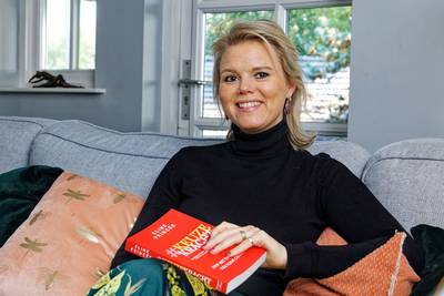 Nulandse coach geeft boek uit bij grote uitgeverij: ‘Nog voor ik ging schrijven, werd ik al benaderd