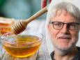 Welke beweringen over honing kloppen en welke niet? Honingexpert Wim Reybroeck, onderzoeker bij het ILVO, deelt zijn kennis over het gouden goedje.