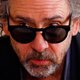 Hoera, Tim Burton is zestig! En met Humo's minicursus herkent u altijd de hand van de meester