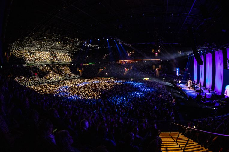 De Dijk during the performance in the Ziggo Dome.  Image Dutch Height / ANP