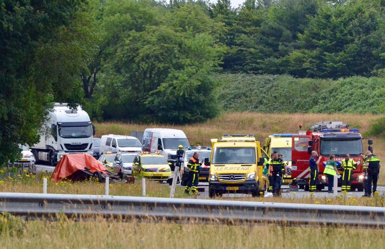 Vrouw 19 Overleden Bij Ongeluk A4 Bij Bergen Op Zoom Foto Bd Nl