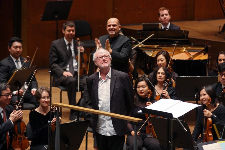 Louis Andriessen na de Amerikaanse première van zijn stuk Agamemnon, uitgevoerd door het New York Philharmonic o.l.v. Jaap van Zweden in David Geffen Hall, 2018. Beeld Getty Images