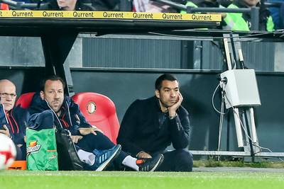 Van Bronckhorst: Hoopte dat andere jongens zouden opstaan