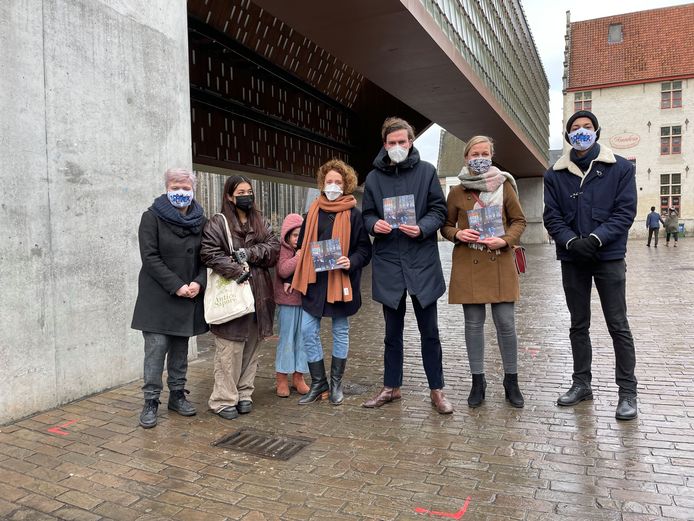 Het Gentse stadsbestuur heeft zaterdag het rapport in ontvangst genomen van de ambassadeurs van Safer Cities.