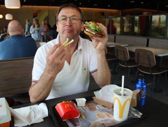 Dirk (58) eet al 25 jaar lang bijna iedere dag bij McDonald’s: “In Canada hebben ze de beste hamburgers, in China zijn ze te pikant”