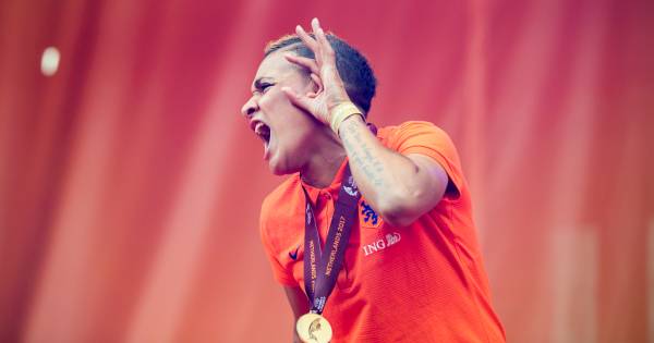 Yuri verliest oma, nieuwe tattoo voor Shanice | Sport - PZC