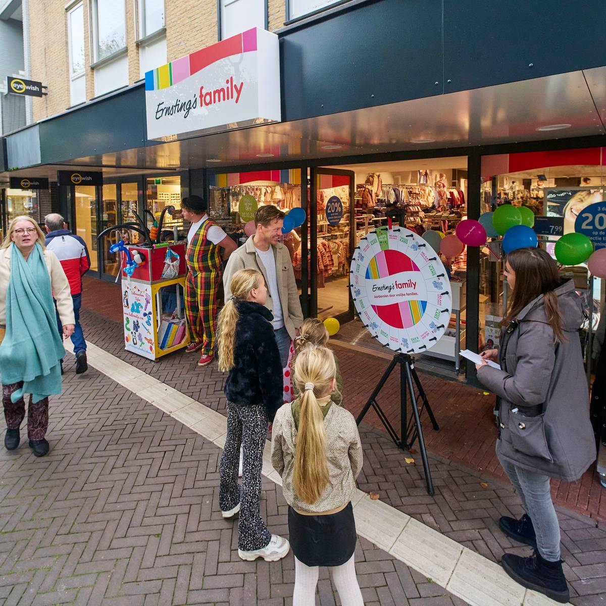 Bekende Duitse winkelketen opent ook vestiging in Uden. En nu wil Ernsting s Family een blijvertje zijn Maashorst bd
