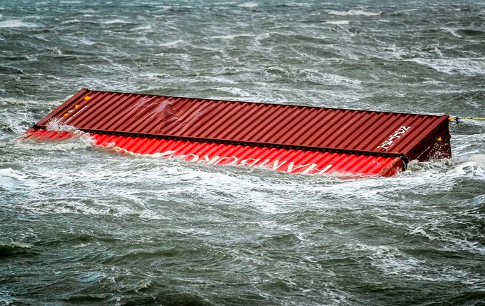 Foto ter illustratie, niet de verloren containers van Marcos V.