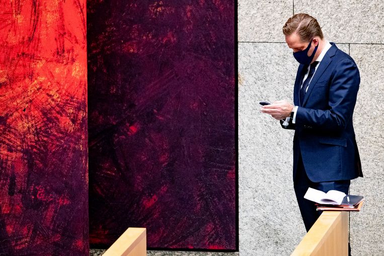Minister Hugo de Jonge tijdens een vragenuur in de Tweede Kamer.  Beeld BSR Agency
