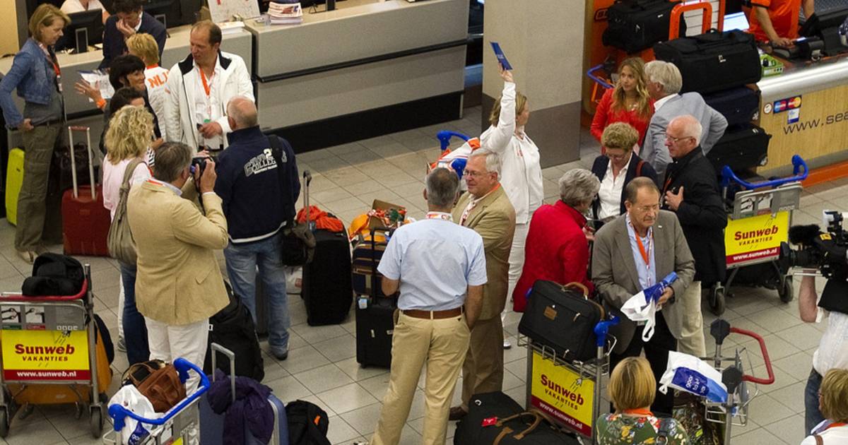 Drie arrestaties na dreigtweets over Schiphol Binnenland