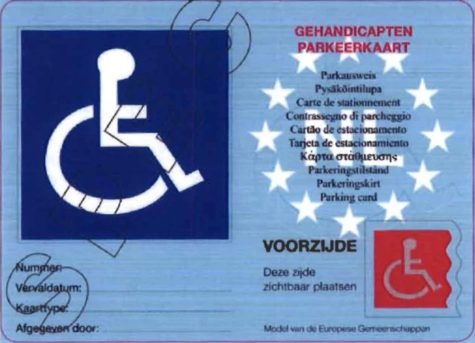 ‘Sportieve jonge mannen’ parkeren met invalidenkaart overleden oma ...