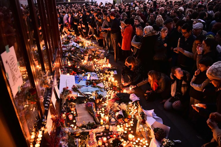 Ook Le carillon, een restaurant in Parijs, werd op 13 november 2015 getroffen door de terroristische aanslagen.  Beeld AFP