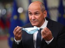 Timmermans woedend op Sloveense premier om ‘lasterlijke’ twitterfoto, Nederlander stapt van podium