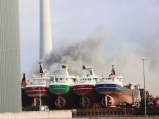 Vonken zorgen voor tweede grote brand in maand op oude viskotter bij sloper in Kampen