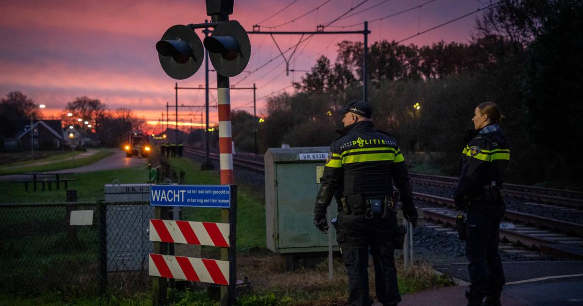 Trein met veel feestgangers Qlimax betrokken bij aanrijding: geen treinen tussen Arnhem en Zevenaar.