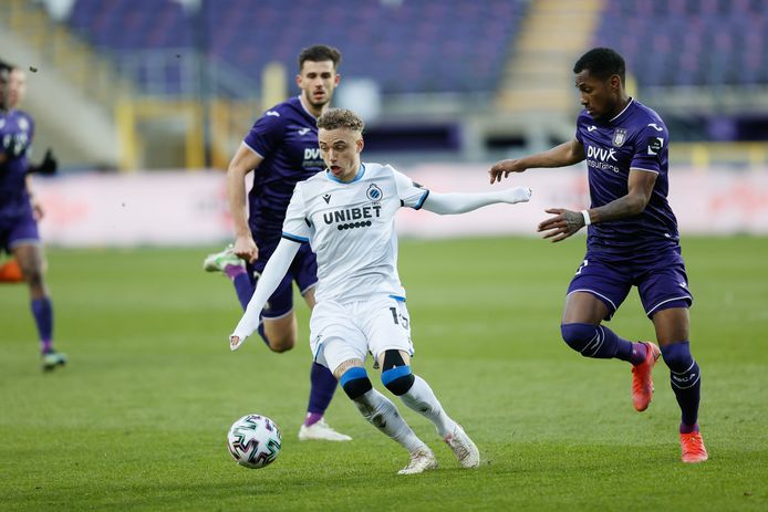 Club's Noa Lang celebrates after scoring the 1-3 goal during a soccer match  between RSC Anderlecht and Club Brugge KV, Thursday 20 May 2021 in Anderle  Stock Photo - Alamy