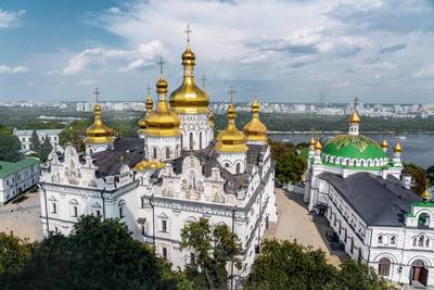 Oekraïne zet Kerk met Russische banden uit wereldberoemd klooster: “Hoogtepunt wetteloosheid”