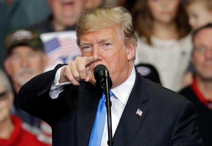 De Amerikaanse president Donald Trump tijdens de verkiezigsbijeenkomst in Charlotte.