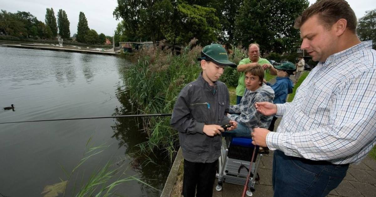 Vissen hebben rust in Tuindorpvijver